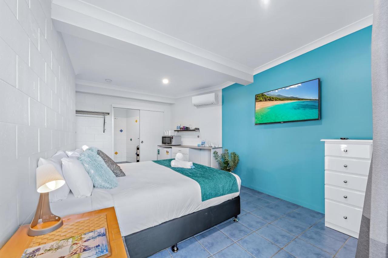 Airlie Sun & Sand Accommodation Studio #1 에일리비치 외부 사진