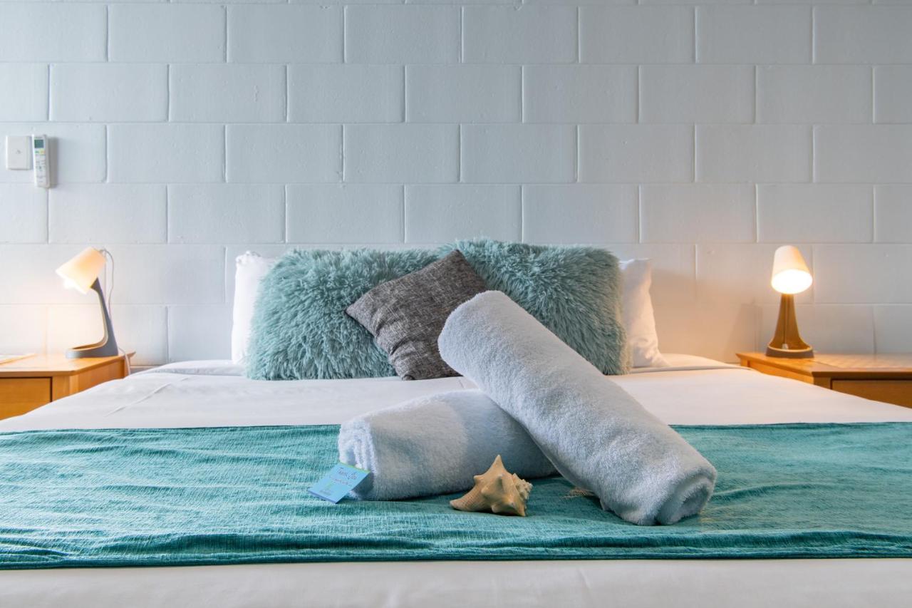 Airlie Sun & Sand Accommodation Studio #1 에일리비치 외부 사진